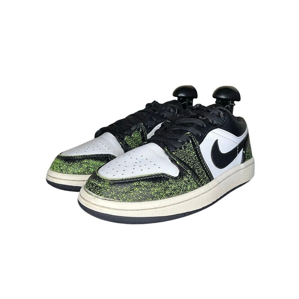 Jordan‎ 1 Low Wear Away SE Grade School Electric Green Sneakers Size 4.5 - Picture 2 of 5